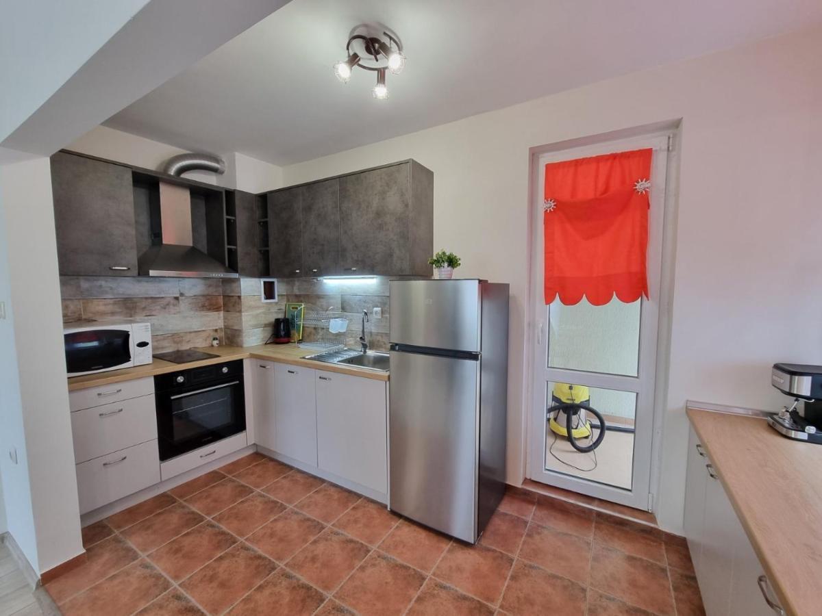 Flora - Beautiful *New* Apartment To The Beach Burgas ภายนอก รูปภาพ