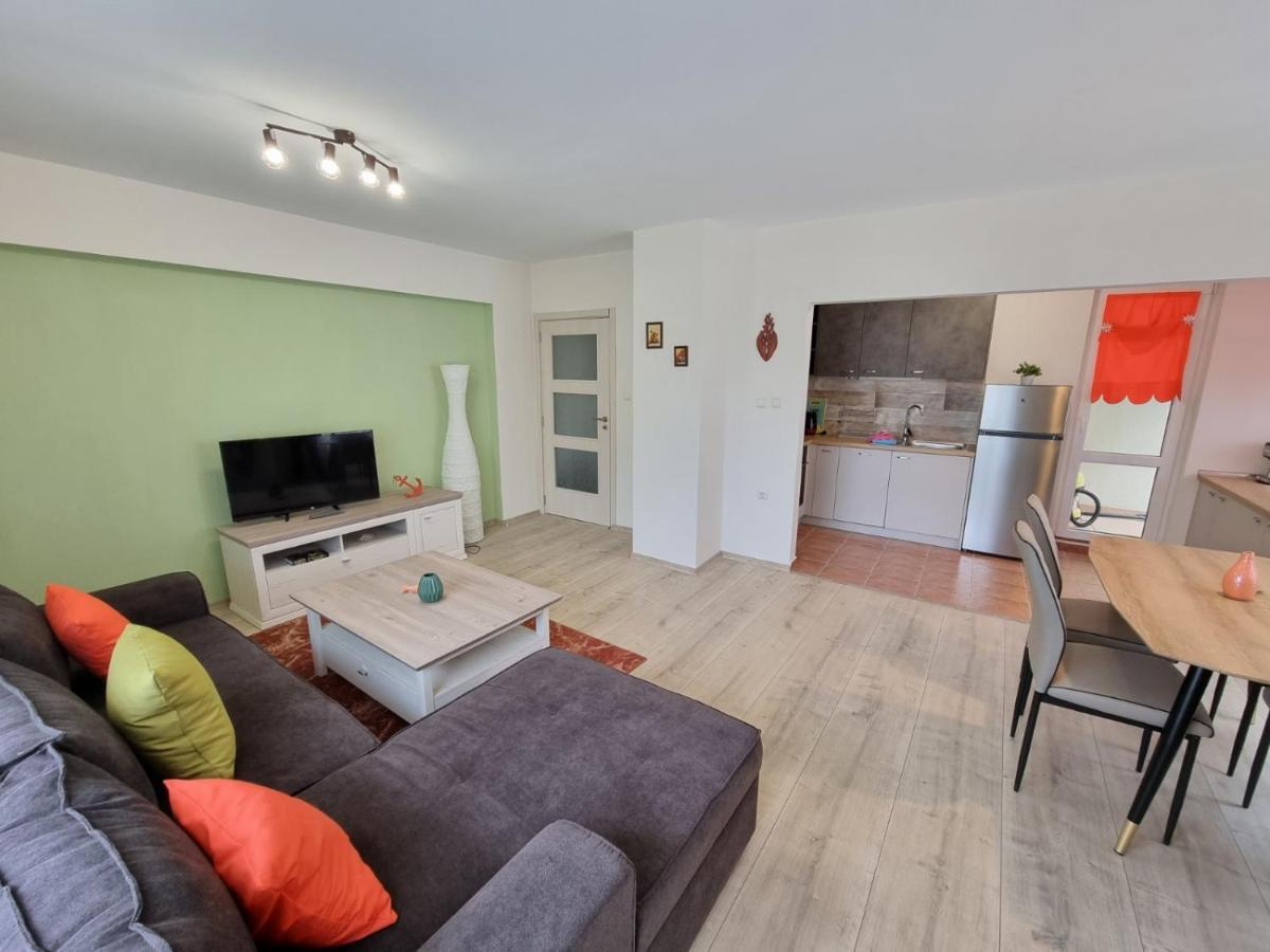Flora - Beautiful *New* Apartment To The Beach Burgas ภายนอก รูปภาพ
