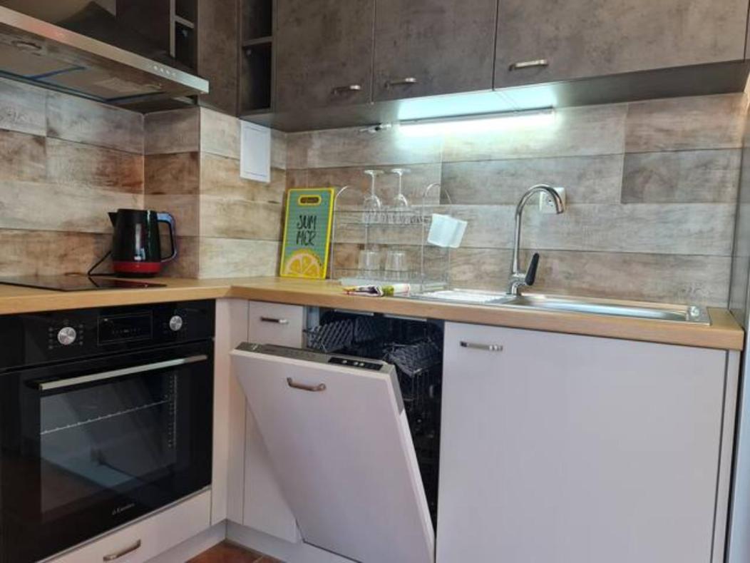 Flora - Beautiful *New* Apartment To The Beach Burgas ภายนอก รูปภาพ