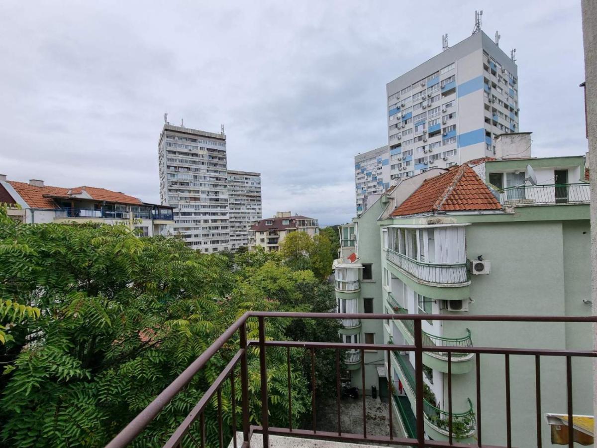 Flora - Beautiful *New* Apartment To The Beach Burgas ภายนอก รูปภาพ